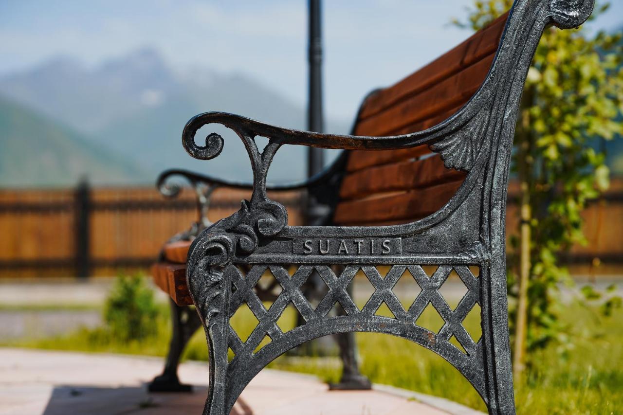 Suatis Resort Kazbegi Exterior photo