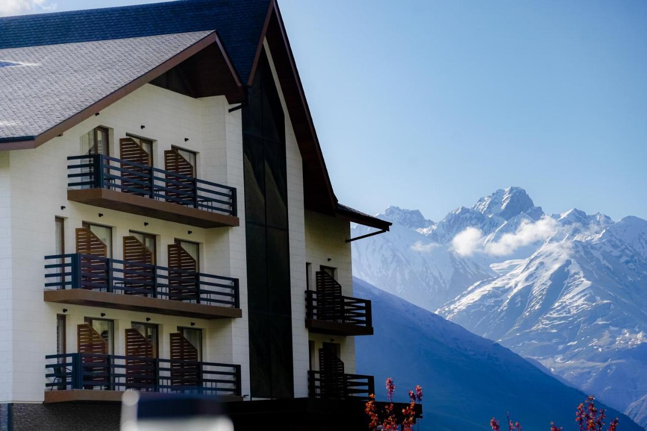 Suatis Resort Kazbegi Exterior photo